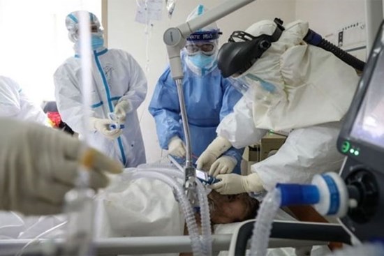 Vì sao tỉ lệ tiêm vaccine COVID-19 tăng lên nhưng tỉ lệ tử vong vẫn cao?