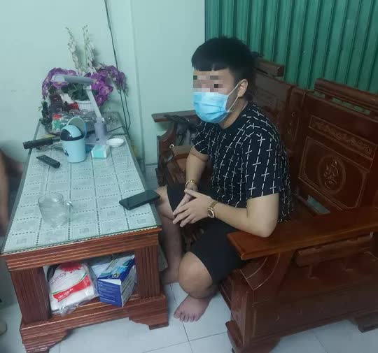 Bạn học cũ cho nữ sinh vay 12 triệu với lãi suất siêu cắt cổ: Ép ghi nhiều giấy vay nợ, chỉ nhận 9,6 triệu nhưng trả 250 triệu vẫn không buông tha-3