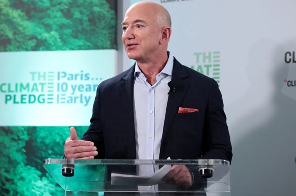 Tỷ phú Amazon chia sẻ điều đặc biệt cùng làm với người tình, khác hẳn so với vợ cũ, lý giải vì sao đường ai nấy đi-1