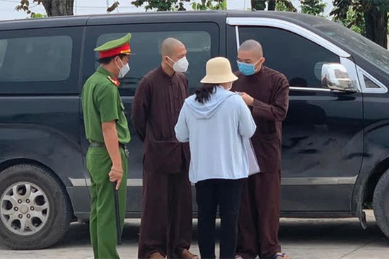 Tịnh thất Bồng Lai kháng cáo đòi hơn 3 tỷ: Tòa tuyên án giữa đêm với nhiều bất ngờ