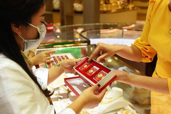 Giá vàng hôm nay 10/12: Bắt đầu chu kỳ tăng giá mới