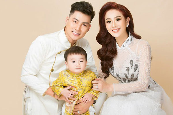 Chồng Lâm Khánh Chi bóng gió hạnh phúc vợ chồng 4 năm qua chỉ là thứ chị muốn cho mọi người thấy”-5