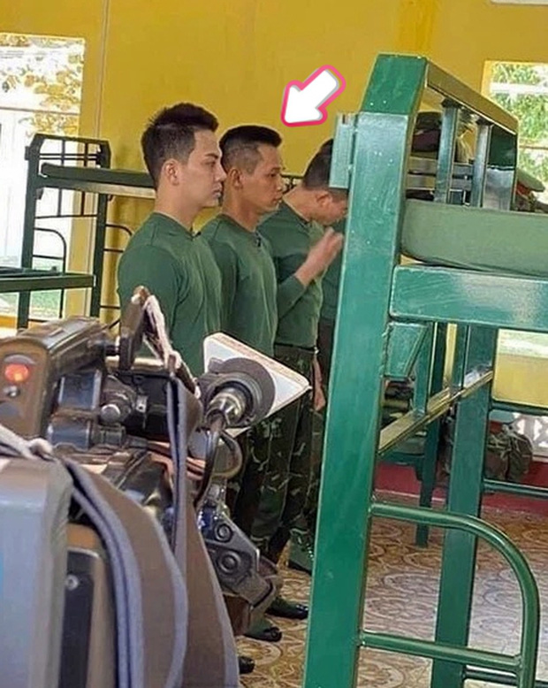 Cận cảnh Độ Mixi ngậm ngùi xuống tóc ở Sao Nhập Ngũ, chuyến này coi bộ nhiều meme!-2