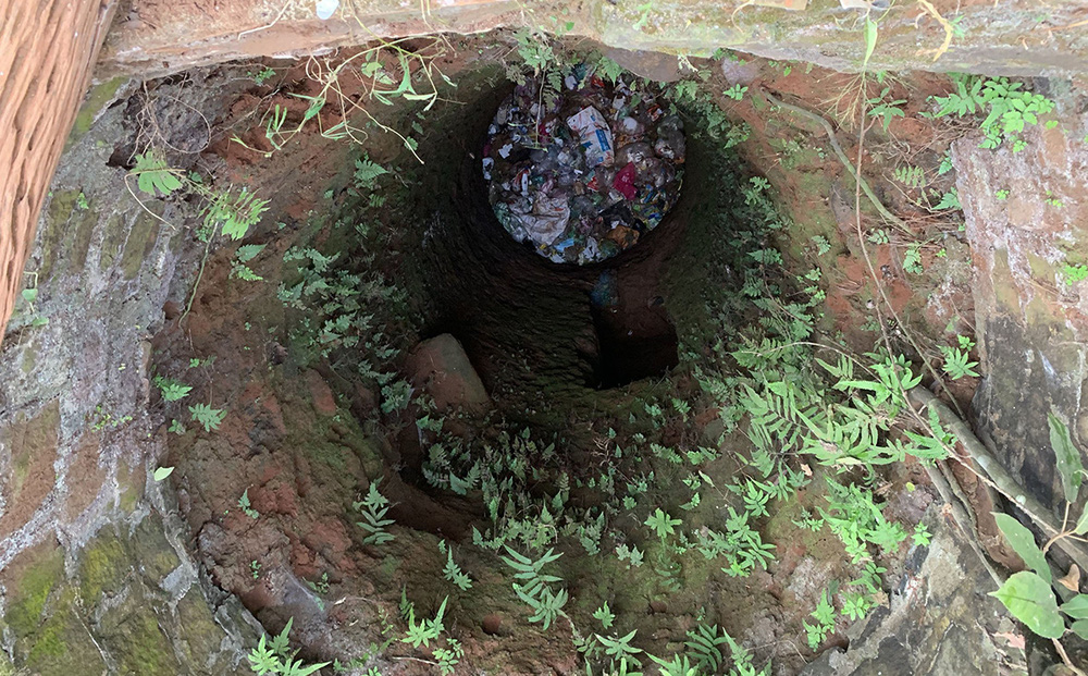 Vụ ôm thi thể cô gái bị cháy trốn dưới giếng: Mẹ nghi phạm kể thời khắc ngăn cản con trai-1