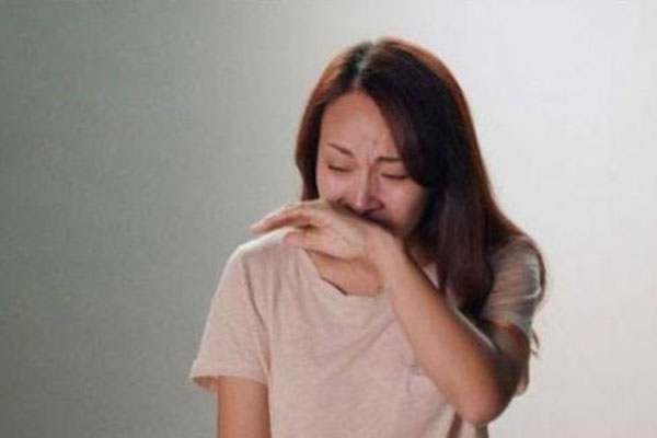 Được mẹ chồng xem như con ruột, vậy mà đọc lời nhắn của bà trước lúc lâm chung, lòng tôi trào dâng nỗi uất hận-2