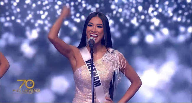 Bán kết Miss Universe 2021: Kim Duyên catwalk dạ hội quá đỉnh; Nhiều đối thủ vấp té, lộ bụng mỡ-2