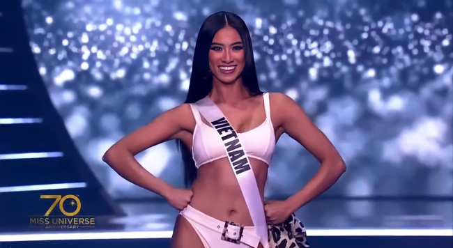 Bán kết Miss Universe 2021: Kim Duyên catwalk dạ hội quá đỉnh; Nhiều đối thủ vấp té, lộ bụng mỡ-7