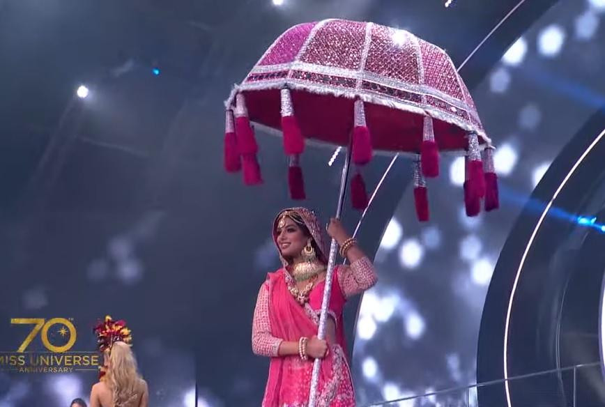 Kim Duyên diễn quốc phục xuất sắc tại Miss Universe 2021-5