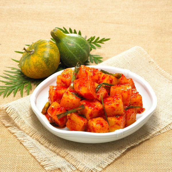 Mách chị em cách muối kim chi củ cải tại nhà giòn ngon, hấp dẫn, chuẩn vị Hàn Quốc-3