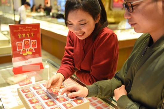 Giá vàng hôm nay 11/12: Tiếp tuần thứ 4 giảm giá