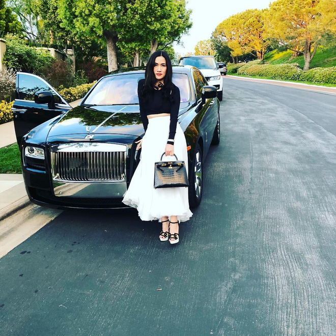 Lộ ảnh hiếm của nữ tỷ phú người Việt ở biệt thự 800 tỷ, chuyên mua siêu xe hàng hiệu theo lố-10