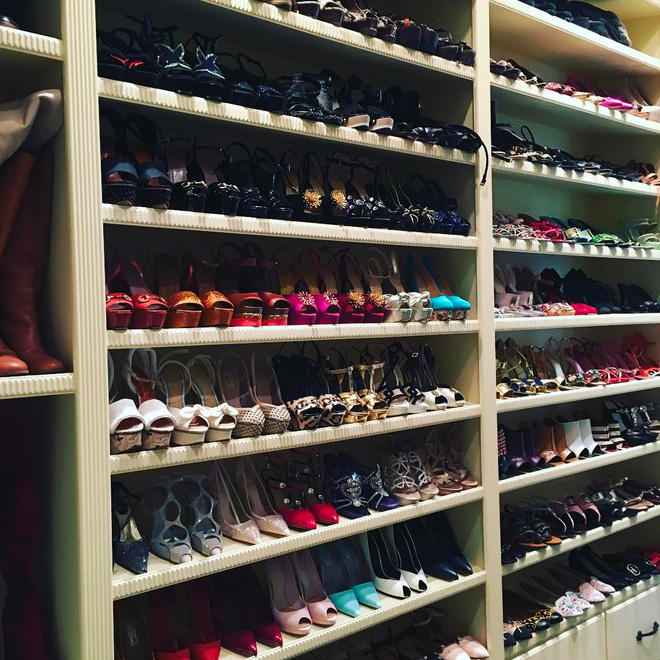 Lộ ảnh hiếm của nữ tỷ phú người Việt ở biệt thự 800 tỷ, chuyên mua siêu xe hàng hiệu theo lố-6