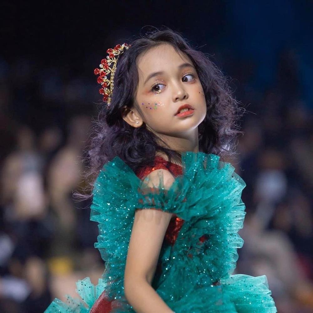 Diễn viên 10 tuổi đáng yêu gây chú ý trên sóng giờ vàng VTV-17