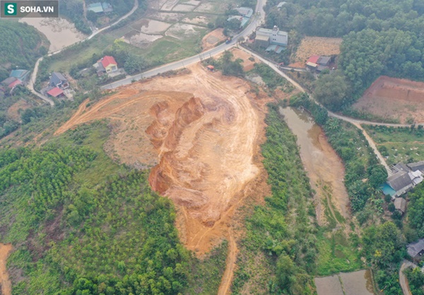 Ảnh: Cận cảnh núi vàng trắng khổng lồ phát lộ khi làm cao tốc 3.100 tỷ ở Phú Thọ-2