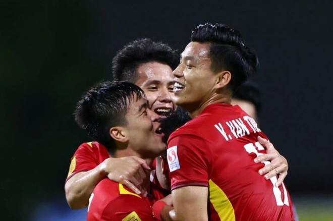 HLV Malaysia: Chúng tôi không có bóng để chơi suốt hiệp một-1