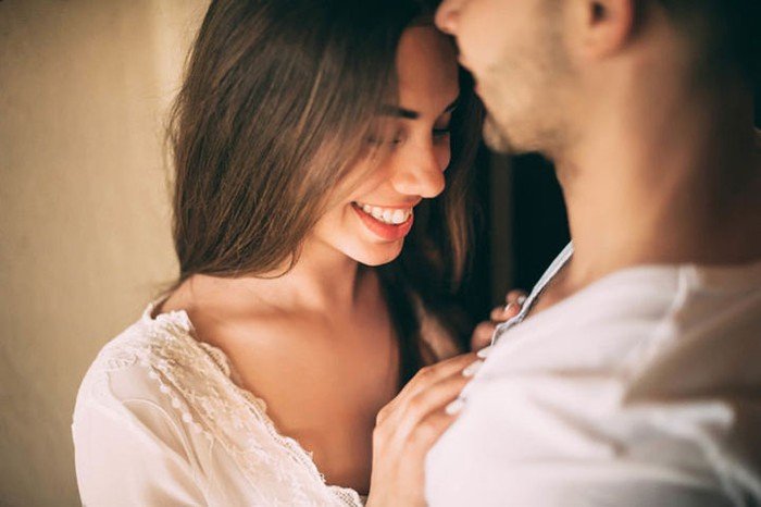 Nhỏ 1 giọt dầu gió vào rốn trước khi đi ngủ, 1 tuần sau cơ thể sẽ xuất hiện 4 sự thay đổi rất rõ rệt, tuổi thọ cũng được củng cố-4