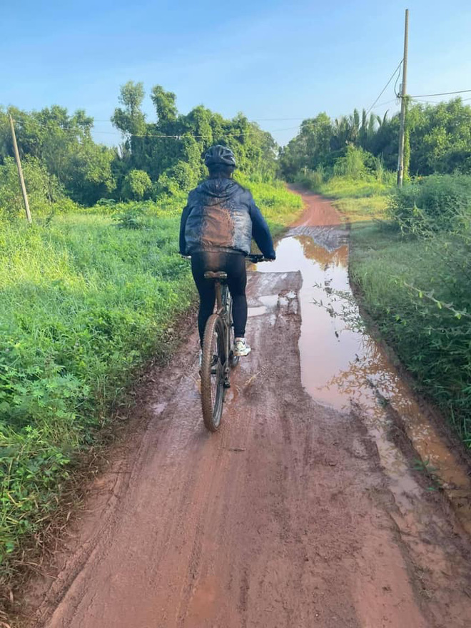 Lộ loạt ảnh chưa từng công bố của Kim Duyên, CEO Bảo Hoàng bức xúc 1 việc trước Chung kết Miss Universe 2021!-3