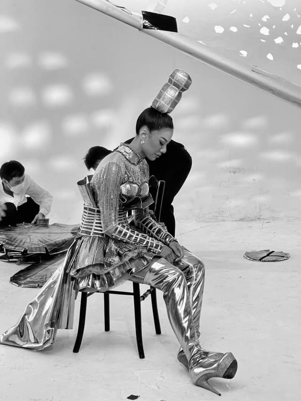 Lộ loạt ảnh chưa từng công bố của Kim Duyên, CEO Bảo Hoàng bức xúc 1 việc trước Chung kết Miss Universe 2021!-1