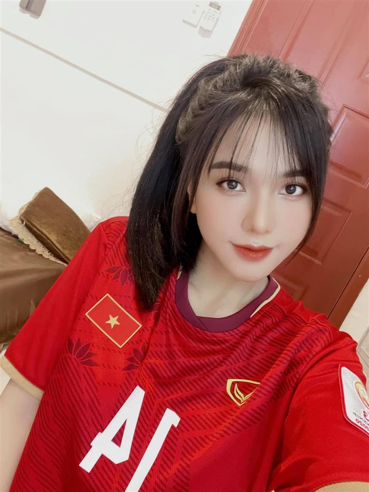 Cầu thủ cùng siêu phẩm khiến thủ thành Malaysia chôn chân: Có bạn gái sexy, cứ up ảnh bikini là khiến dân tình xịt máu mũi”-8