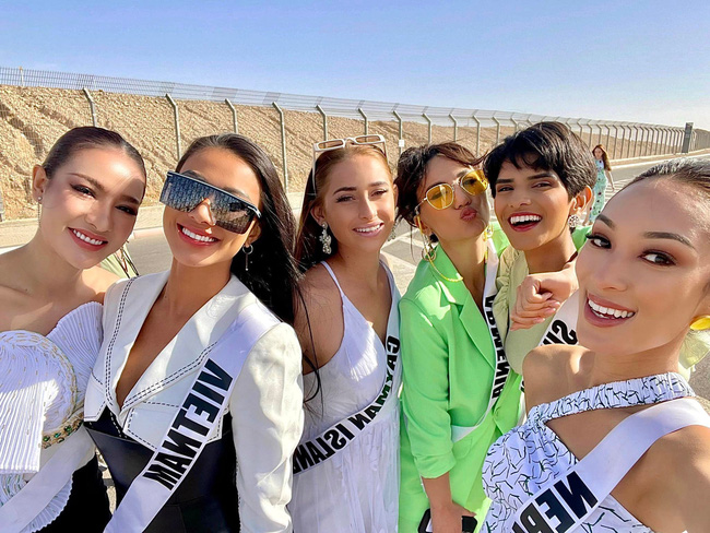 Hành trình Miss Universe 2021 của Kim Duyên: Gây tranh cãi vì ngoại hình mất chất Việt Nam nhưng lại ghi điểm nhờ điều này-11