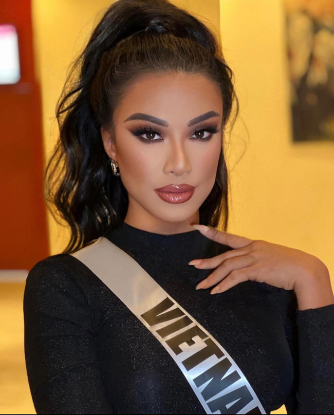 Hành trình Miss Universe 2021 của Kim Duyên: Gây tranh cãi vì ngoại hình mất chất Việt Nam nhưng lại ghi điểm nhờ điều này-13