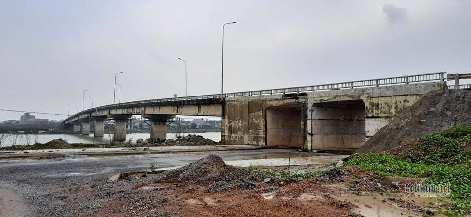 Thi thể người phụ nữ trên sông: Tạm giữ một nhà sư cùng đồng phạm-1