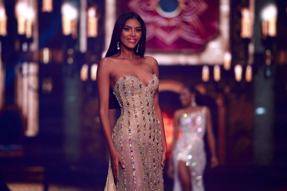 Hai câu trả lời giúp người đẹp Ấn Độ đăng quang Hoa hậu Hoàn vũ 2021-12
