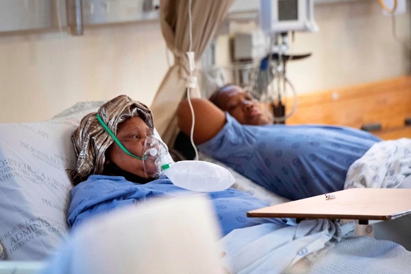 Nam Phi: Tín hiệu đáng mừng về dịch bệnh do biến thể Omicron-1