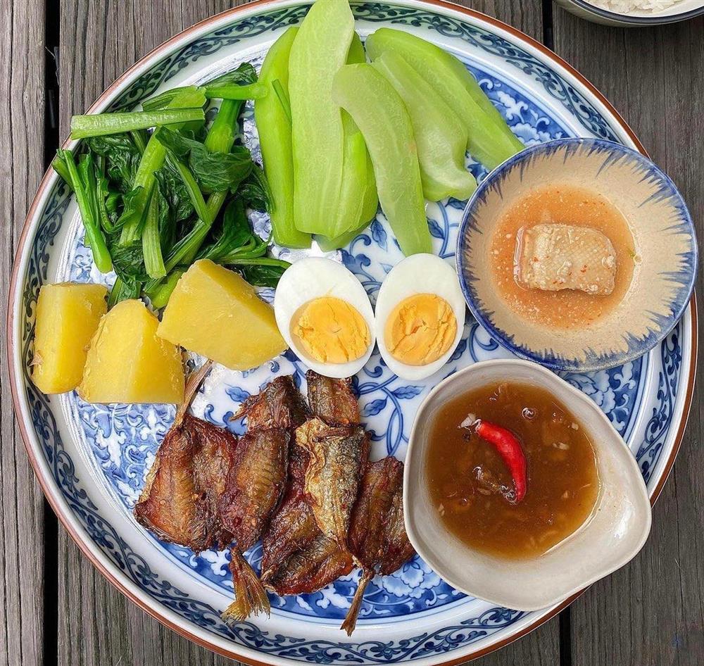 Mẹ 3 con Hà Tăng ăn gì mà mặt xinh dáng chuẩn suốt cả thai kỳ, tới nỗi chẳng ai nhận ra đang bầu bí?-9