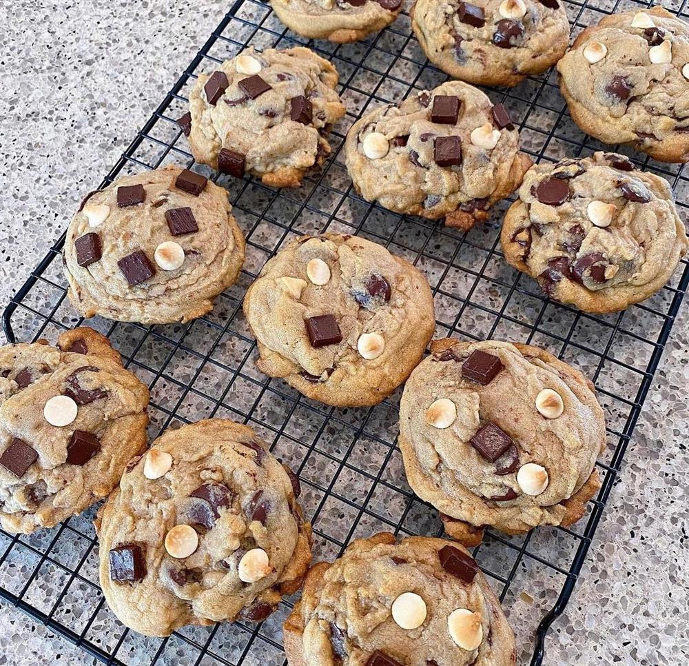 Mẹ 3 con Hà Tăng ăn gì mà mặt xinh dáng chuẩn suốt cả thai kỳ, tới nỗi chẳng ai nhận ra đang bầu bí?-13