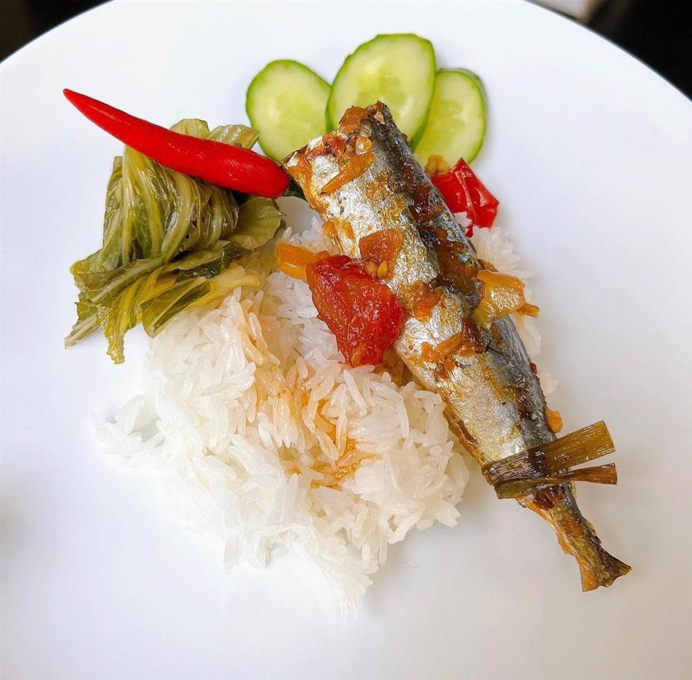 Mẹ 3 con Hà Tăng ăn gì mà mặt xinh dáng chuẩn suốt cả thai kỳ, tới nỗi chẳng ai nhận ra đang bầu bí?-14