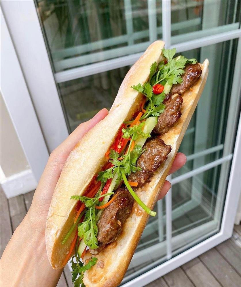 Mẹ 3 con Hà Tăng ăn gì mà mặt xinh dáng chuẩn suốt cả thai kỳ, tới nỗi chẳng ai nhận ra đang bầu bí?-17