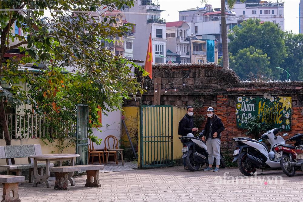 Toàn cảnh các địa điểm đang khẩn tìm người liên quan F0 ở Hà Nội: Nơi đóng cửa im ỉm, nơi đón khách nhộn nhịp-3
