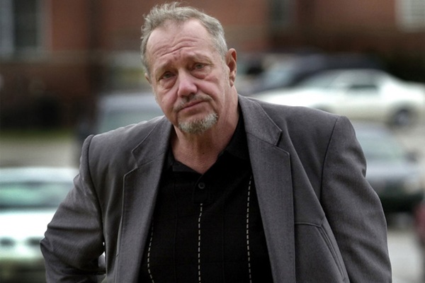 Thảm kịch của người trúng tờ vé số kỷ lục 7.200 tỷ: Khánh kiệt sau 5 năm dù không phung phí, cả nhà đều phải chịu cay đắng quá tàn khốc-4