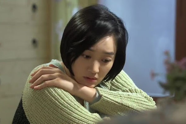 Đến nhà người yêu chơi, sau khi thấy mẹ anh ngồi chà rửa hũ đựng xà phòng, tôi đã chia tay không lưu luyến-1