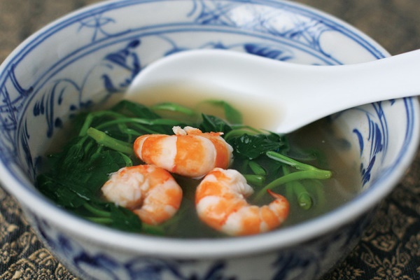 Người có đường huyết cao khi ăn nên nhớ 3 giảm, 2 tăng, 1 chậm để không lo dư thừa đường huyết, tránh được nhiều biến chứng cho tim, thận-6