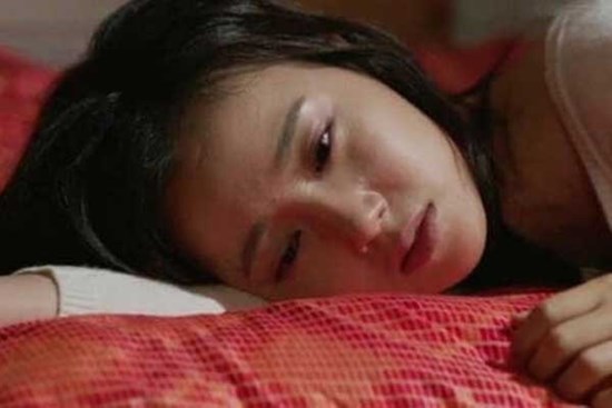 Sữa dạt dào tôi phải vắt bỏ đi, còn con mới sinh thì chẳng có để uống, cứ nghĩ đến con mà tôi ứa nước mắt đau khổ