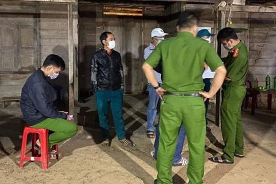 Xuất hiện dấu vết bất thường vụ 2 cháu nhỏ đuối nước, bà nội mất tích