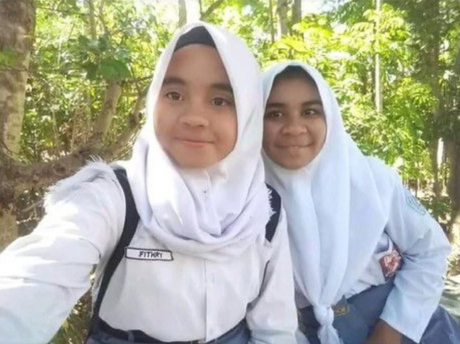 Người đàn ông kết hôn với vợ hai kém 33 tuổi, biết danh tính mẹ kế, cô con gái bàng hoàng!-1