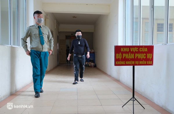 Ảnh: Hà Nội trưng dụng ký túc xá ĐH Thuỷ lợi điều trị F0 sau khi quận nguy cơ cao ghi nhận gần 2.000 ca nhiễm trong 2 tháng-3