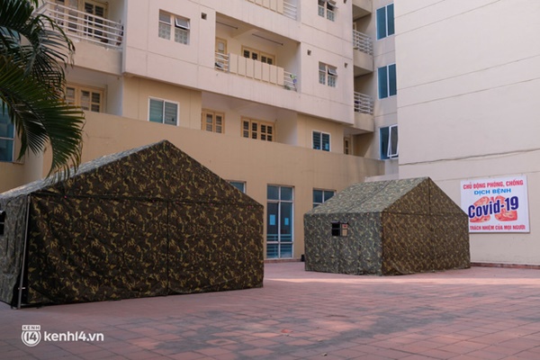 Ảnh: Hà Nội trưng dụng ký túc xá ĐH Thuỷ lợi điều trị F0 sau khi quận nguy cơ cao ghi nhận gần 2.000 ca nhiễm trong 2 tháng-4