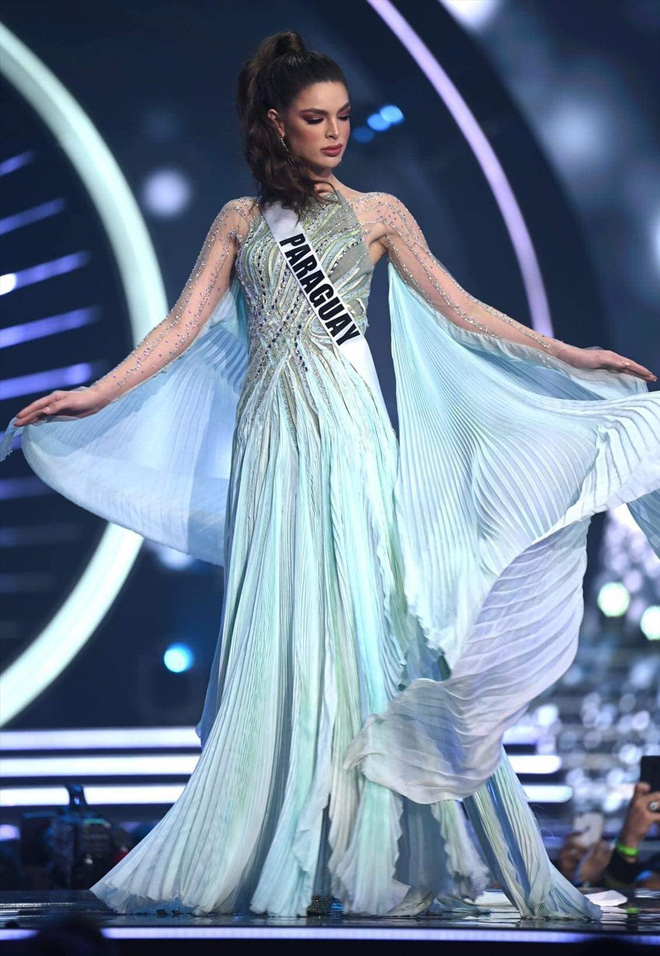 Dàn thí sinh Miss Universe lập bè phái, lấp lửng chiến thắng của Tân Hoa hậu có vấn đề-7