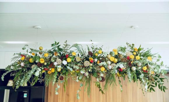 Không gian Giáng sinh lung linh bên trong penthouse của Hoa hậu Ngọc Diễm-3