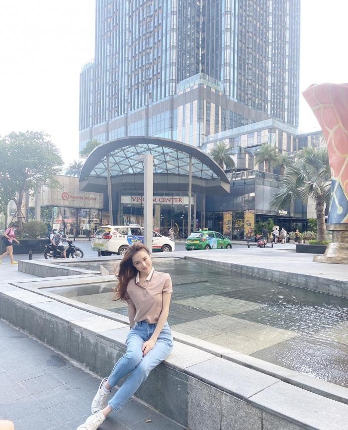 Nhã Phương lộ body mỏng dính, đặc biệt đôi tay que củi-14