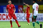 Fan Indonesia tự hào về lối chơi đỗ xe bus đẳng cấp thế giới trước đội tuyển Việt Nam-4