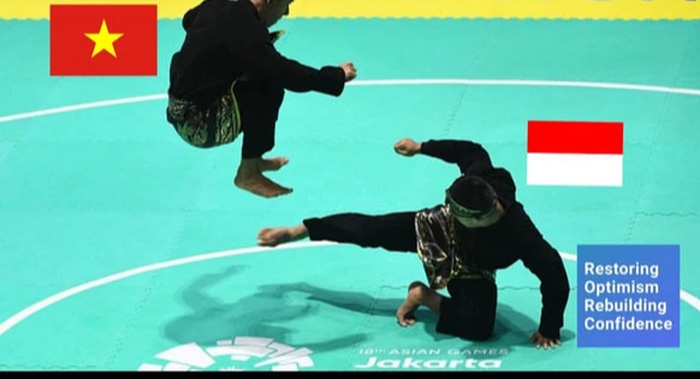 Ảnh chế: Fan Indonesia hồn nhiên tố tuyển Việt Nam đỗ xe bus trước khung thành-3