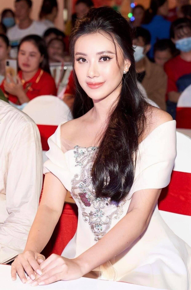 Loạt ảnh thời xa xưa của Kim Duyên trước khi chinh chiến Miss Universe, có 1 điểm thay đổi thấy rõ khiến dân tình đồn đoán thẩm mỹ?-6