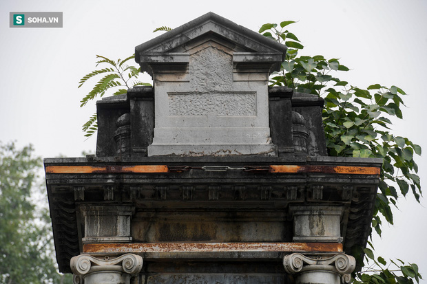 Khám phá ngôi mộ 122 năm tuổi gần hồ Gươm - nhiều người ngã ngửa khi biết sự thật này-4