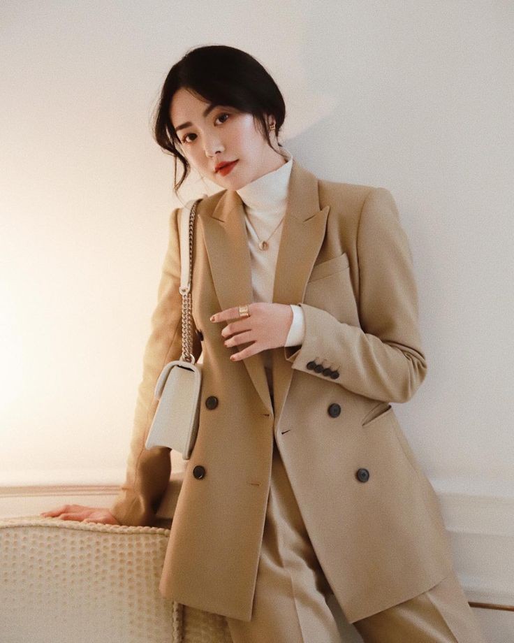 Tái xuất sở làm sau mùa dịch, nàng công sở học ngay 7+ cách biến hóa cùng áo blazer-13