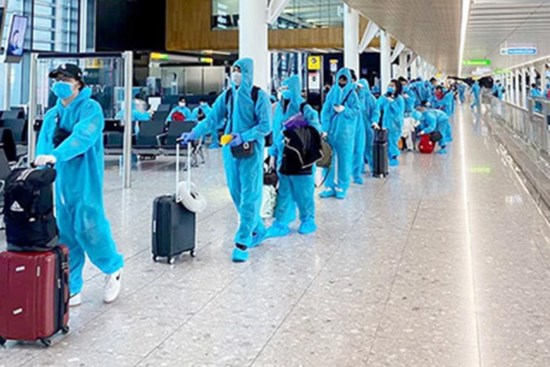 Từ 1/1/2022: Cách ly 3 ngày, theo dõi sức khỏe 14 ngày với người nhập cảnh đã tiêm đủ liều vaccine